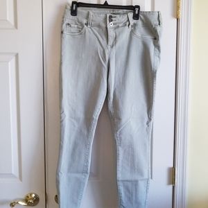 Womens stretch denim